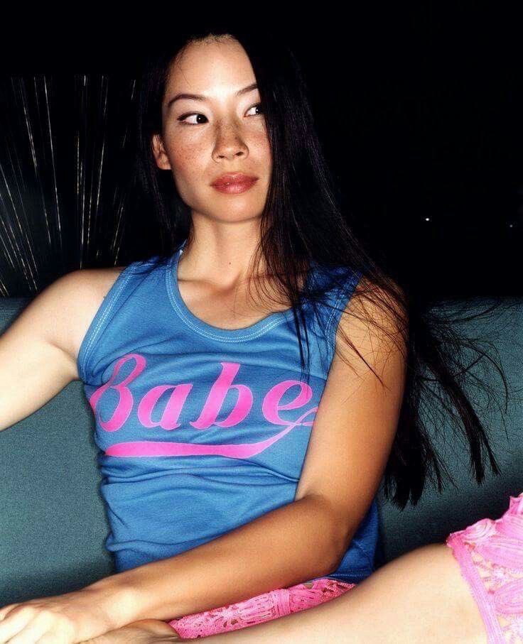 CinemaScene404's tweet photo. Lucy Liu, 2000 https://t.co/y4KLur5tCf