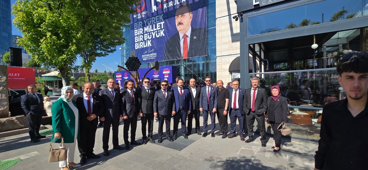bbpdenizli's tweet photo. #DikYürüyenler
#BüyükBirlikPartisi
#MustafaDestici https://t.co/wTdDCIXvMN