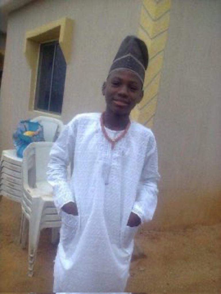 Forex76537's tweet photo. Na trader wey go church go dey profitable, take am play first https://t.co/oK7BHe1JOS
