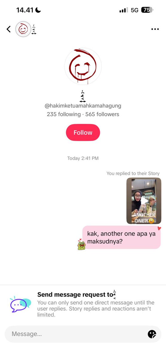 kaiashere's tweet photo. men never leave women alone, he's totally a stranger to us dan tbtb dia rusuh sendiri, itu postingan harmless btw knp dia marah-marah di dm temen gue sumpah gila bgt https://t.co/DvF3Dy24a4