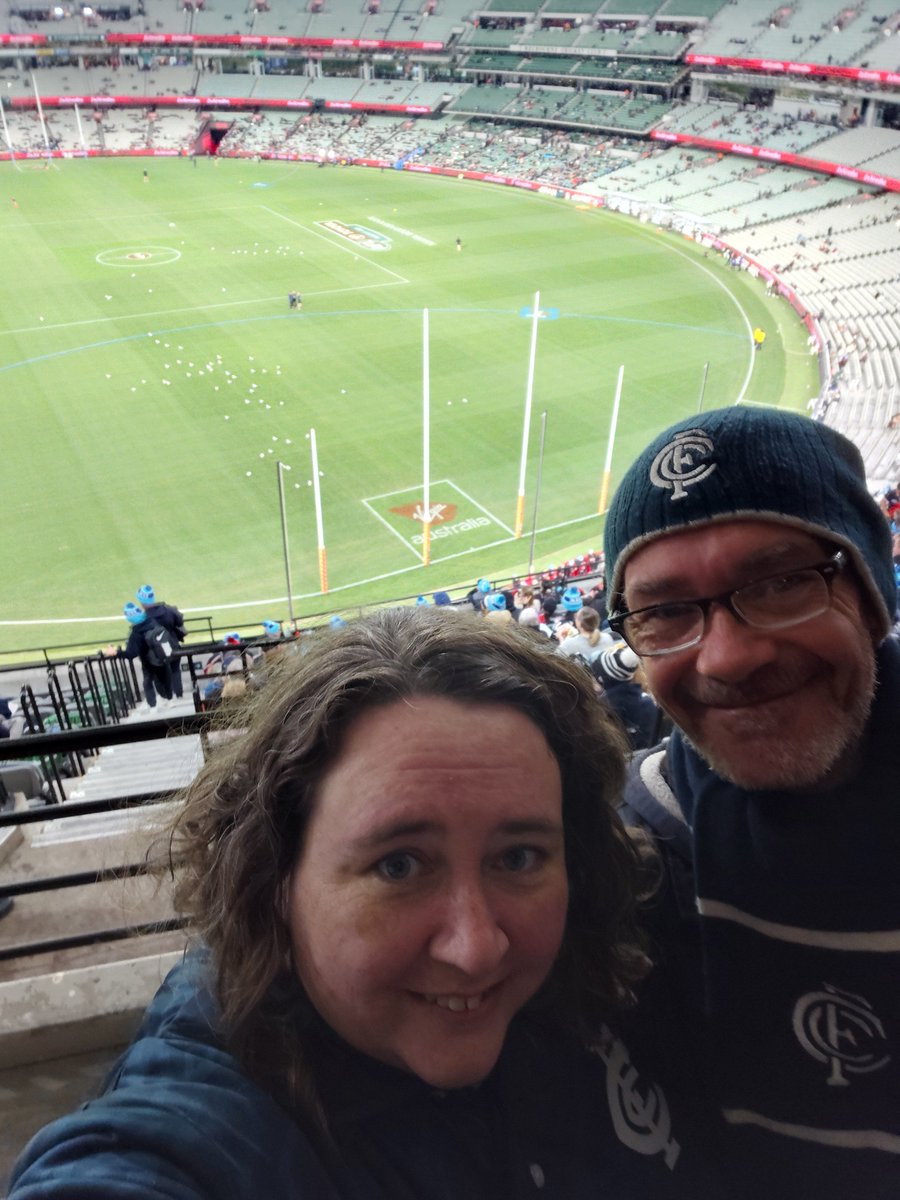 kool_kel1's tweet photo. At the @MCG for my 1st ever game and Andre's 1st in several years for his 50th birthday 🎂 @CarltonFC #GoBlues https://t.co/ynFDWWpoGv