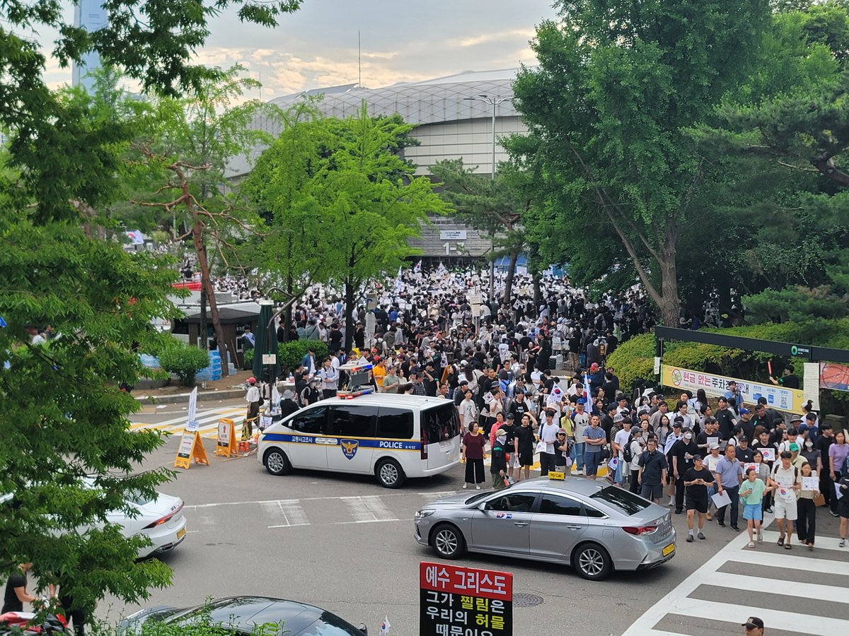 아임마뉘 tweet media
