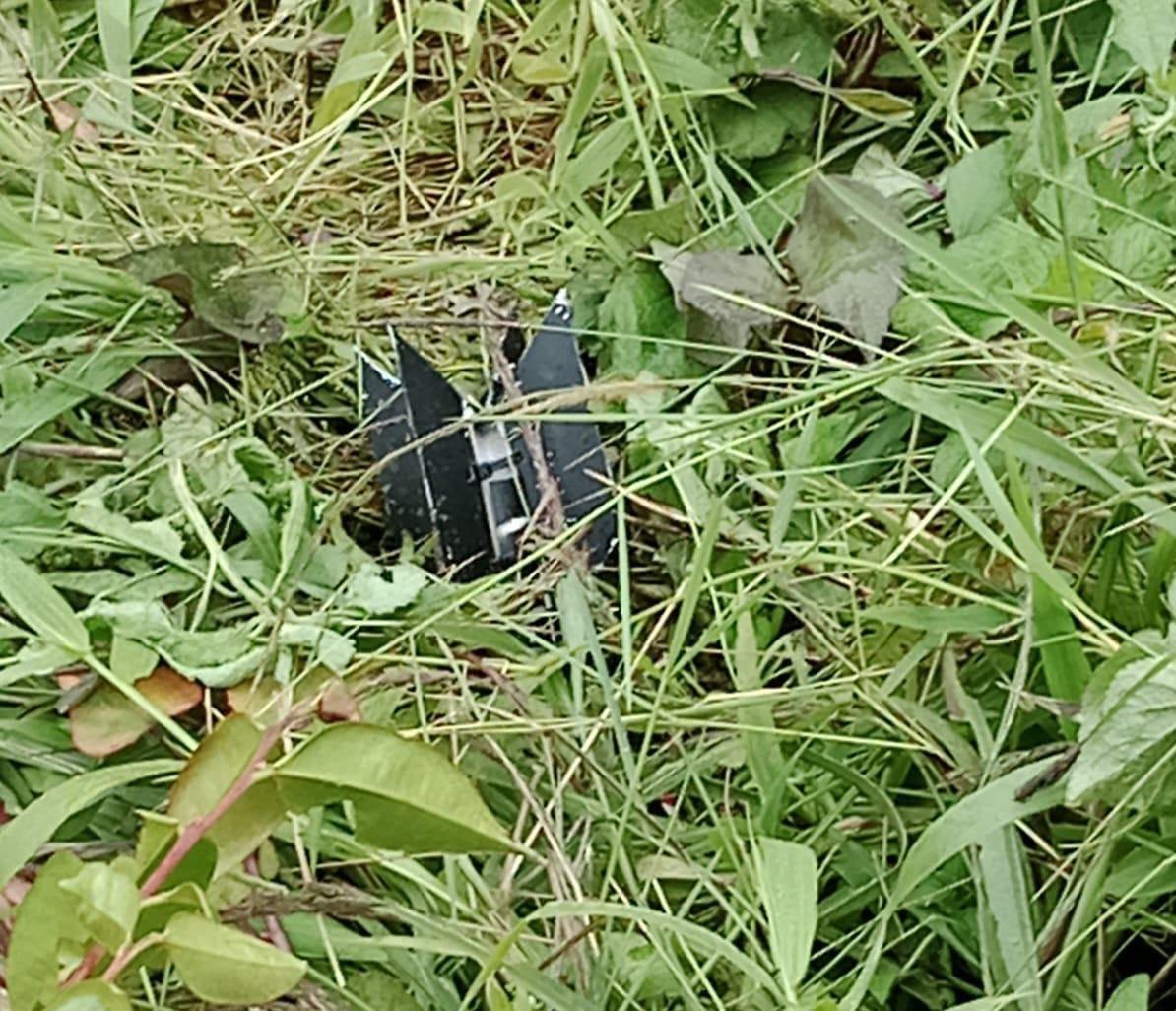 VeronicaKoman's tweet photo. Nduga, West Papua

The Indonesian military has reportedly carried out drone strikes on civilian homes and gardens in the Yuguru area this week.

This may constitute collective punishment and could amount to a war crime, if they are intended to cause hunger to the local population https://t.co/XeRqqs3AM2