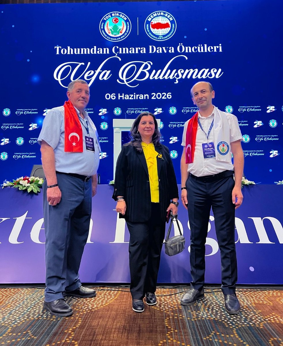 NazanTurkarslan's tweet photo. 📍TOÇ BİR-SEN 25.YIL ve VEFA BULUŞMASI
“Tohumdan Çınara Dava Öncüleri”
 "25.Yıl" ve "Vefa" iki anlamlı başlıkla  düzenlenen duygu yüklü bu organizasyon için başta Genel Başkanımız  Sn.Hüseyin Öztürk olmak üzere yönetim kadrosu ve emeği geçen tüm teşkilatımıza teşekkür ediyorum https://t.co/M7n3eOY6dy