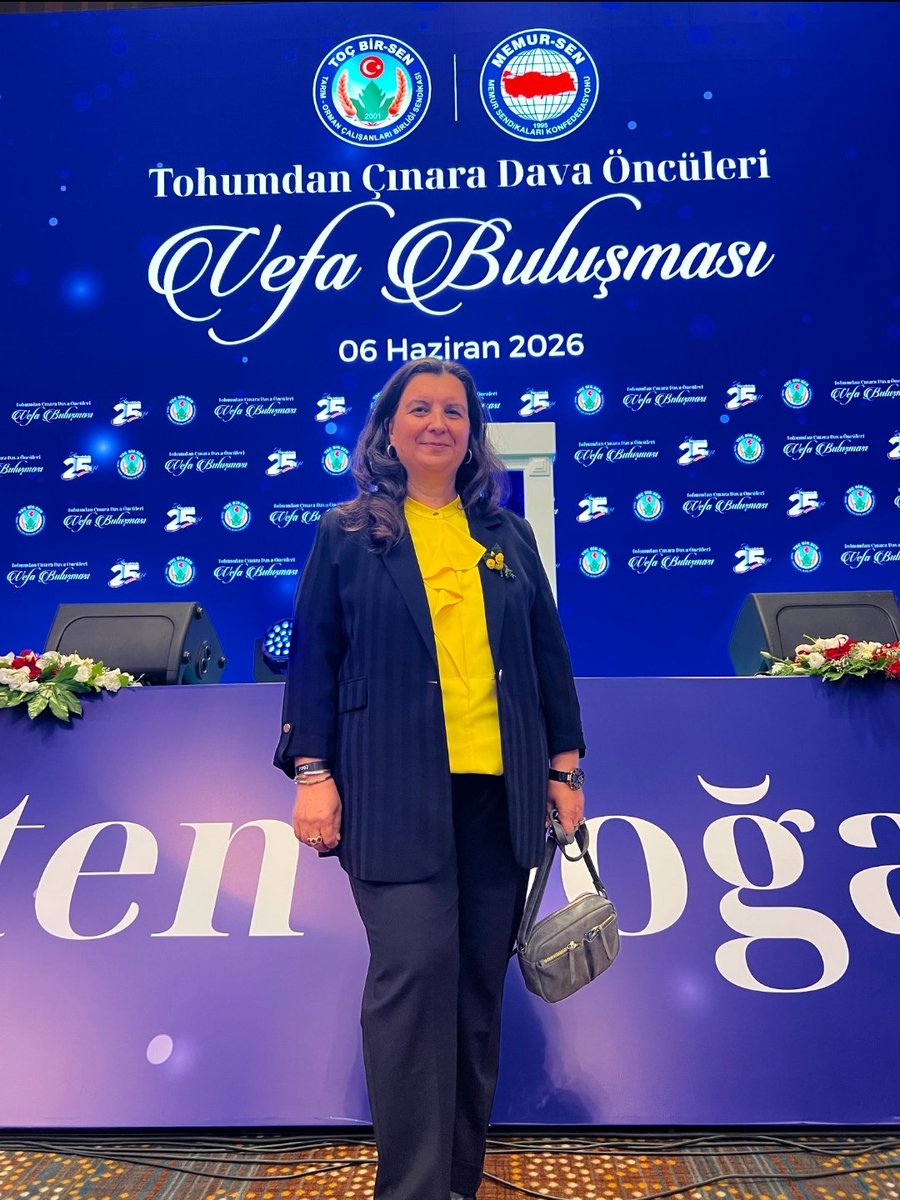 NazanTurkarslan's tweet photo. 📍TOÇ BİR-SEN 25.YIL ve VEFA BULUŞMASI
“Tohumdan Çınara Dava Öncüleri”
 "25.Yıl" ve "Vefa" iki anlamlı başlıkla  düzenlenen duygu yüklü bu organizasyon için başta Genel Başkanımız  Sn.Hüseyin Öztürk olmak üzere yönetim kadrosu ve emeği geçen tüm teşkilatımıza teşekkür ediyorum https://t.co/M7n3eOY6dy