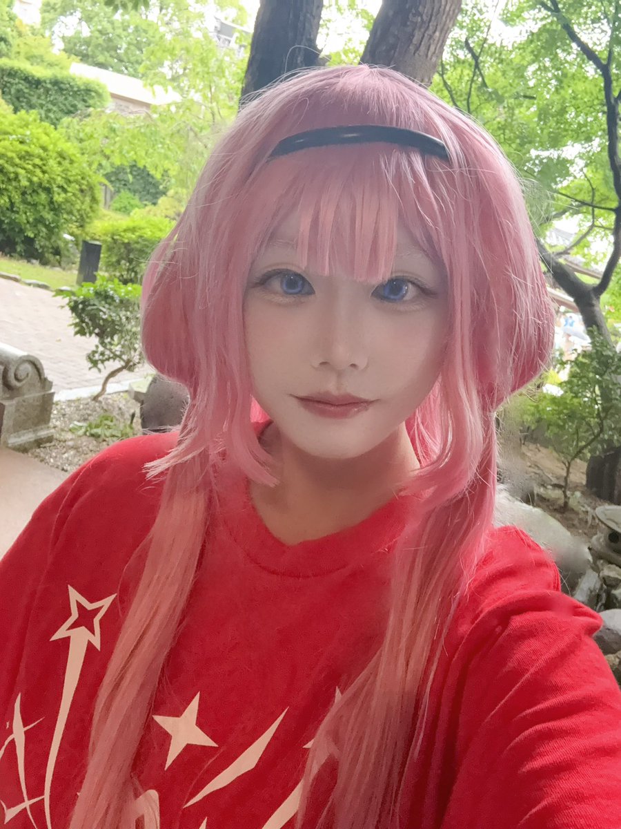 pinknosame81's tweet photo. 💞🦩ちゃんで
＼ﾄﾞｯｺｲｼｮ／
させていただきました！

これが日本の文化祭や〜〜！！

須磨寺ロケーション最高だったなぁ🥰
#虹高校文化祭 #かみこす https://t.co/VXww3TwOOc