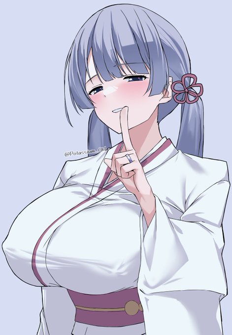 お題箱に来てた人妻ツクヨミちゃん(29)の髪型を考えてたりしました。 