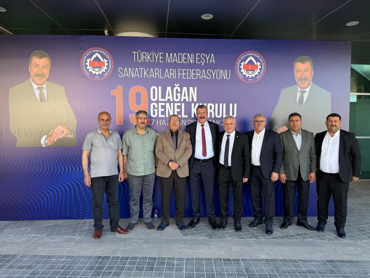 mstfa_arslan's tweet photo. Yönetim kurulumuzla birlikte Ankara'da yapılan Türkiye Madeni Eşya Sanatkarları Federasyonu 19.Olağan Genel Kuruluna icabet ettik. Federasyon başkanı Hayrettin Yıldırım'a başarılar diliyorum. Hayırlara vesile olur insallah. https://t.co/N8JRwsydPk