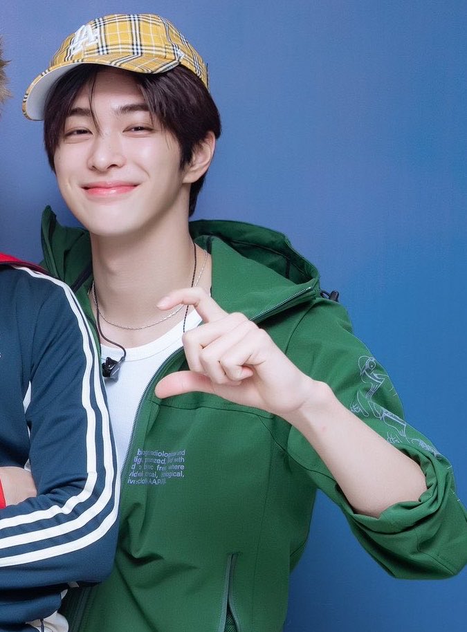 쿠 tweet media