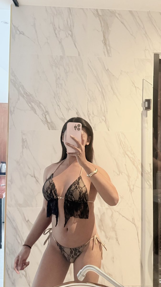 🖤 tweet media