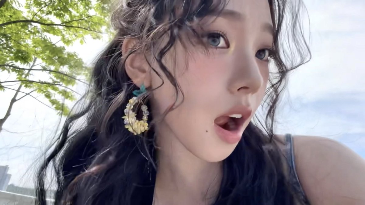 KARINABlue_26's tweet photo. 260607 PRD ♡ 
 
“🍀” 
 
#카리나 #에스파 #karina https://t.co/R3gYitCfOd