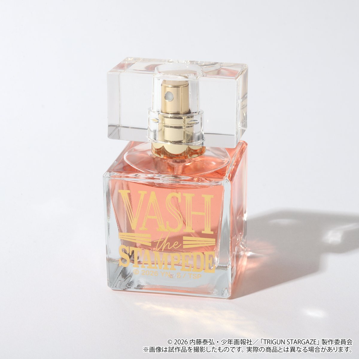 movic_pr's tweet photo. アニメ『 #TRIGUN STARGAZE 』

「香水」

キャラクターをイメージした
香水が登場📢 ˊˎ˗

対になるデザインで、
インテリアとして飾るのも
おすすめです！

▼詳細はこちらから
https://t.co/EOoho88jtD

 #TRIGUNSTARGAZE　#トライガン https://t.co/0u879CYUla