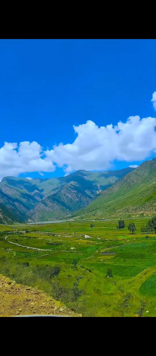 Shahid__013's tweet photo. Peace begins where the mountains🏔️ rise.
#adventure #kashmir
#mountains
#peace https://t.co/ksv1PLweDC