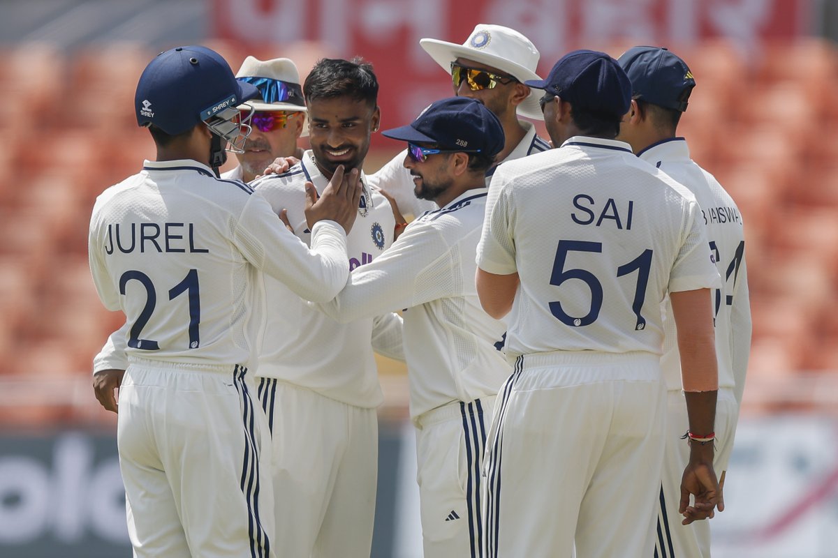 BCCI's tweet photo. That maiden Test wicket feeling! 🥳

Scorecard ▶️ https://t.co/Au50EfVM30

#TeamIndia | #INDvAFG | @IDFCFIRSTBank https://t.co/rIJSt5OsHt