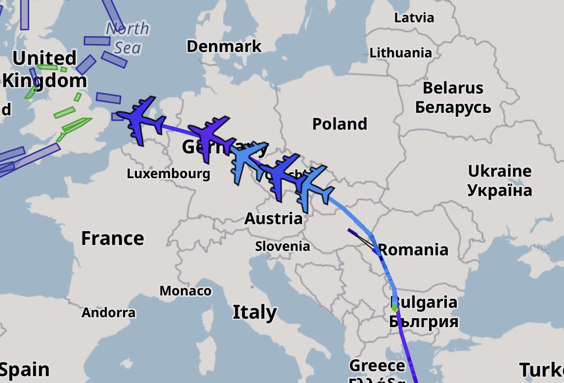 ArmchairAdml's tweet photo. #USAF United States Air Force

Boeing KC-135 Stratotanker 5x
#AE0654 58-0071 - REACH 320
#AE038F 63-7996 - REACH 
#AE07BC 62-3564 - REACH 343
#AE038D 63-7976 - REACH
#AE0376 60-0318 - REACH

Five KC-135s are headed towards RAF Mildenhall, and possibly Ramstein Air Base this morning, primarily from Sofia. 

63-7996 has come from Tel Aviv, the rest from Bulgaria. This should reduce tanker numbers at Sofia to around 8-10.