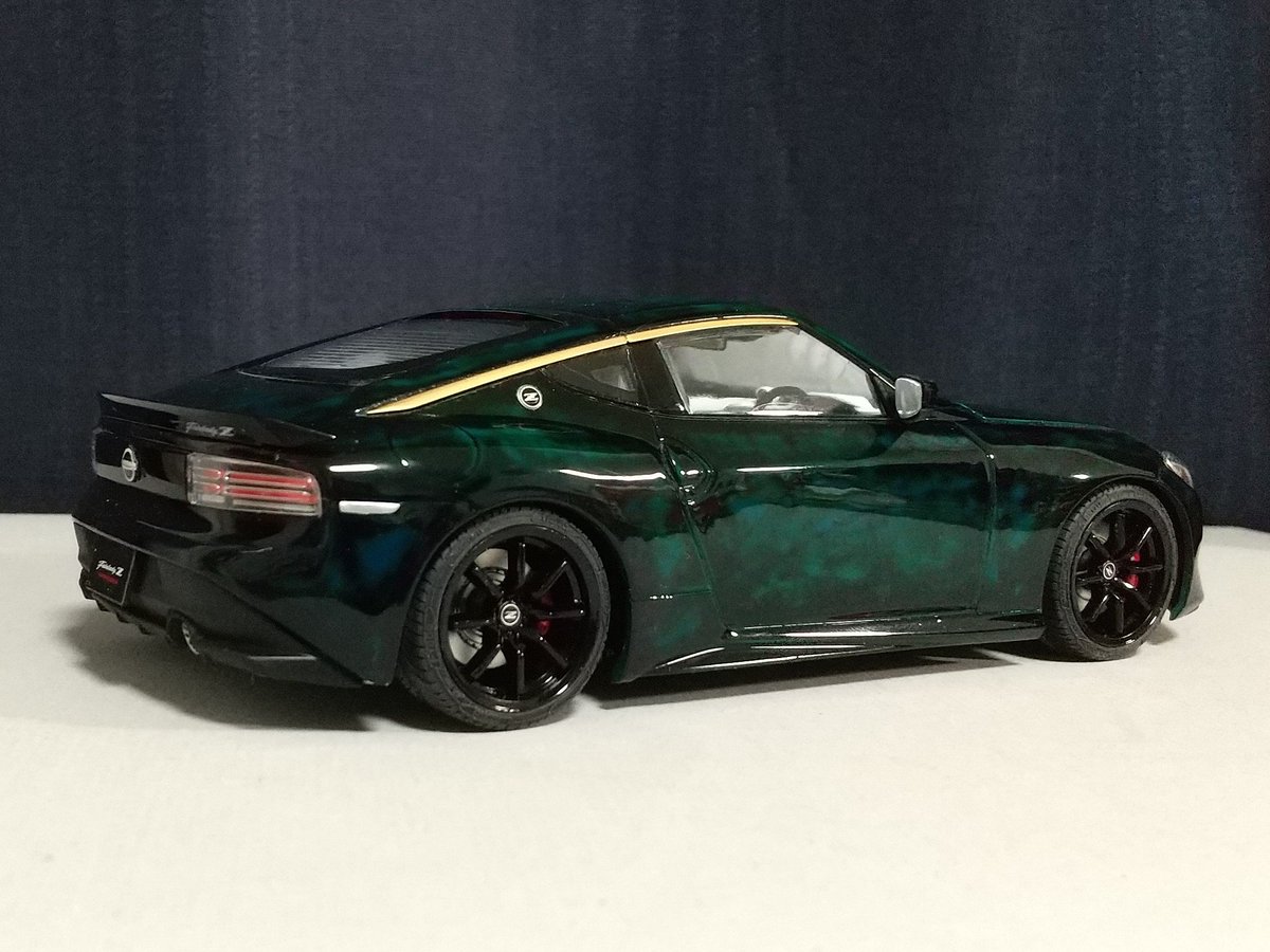 アオシマ の1/24楽プラ スナップカー RZ34 FAIRLADY Z CUSTOMIZED