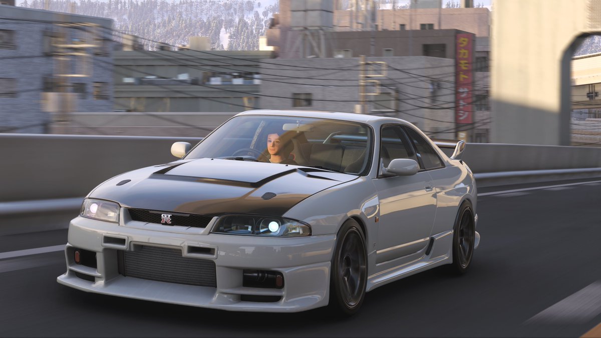 meltfire2000's tweet photo. 湾岸ミッドナイトの黒木ポエム見てるとR33に惹かれまくる。
わらわせるぜ　何も見えてないくせに──

#ForzaHorizon6JP 
#ForzaHorizon6
#FH6JP 
#Xbox https://t.co/2e7BYMYiUL