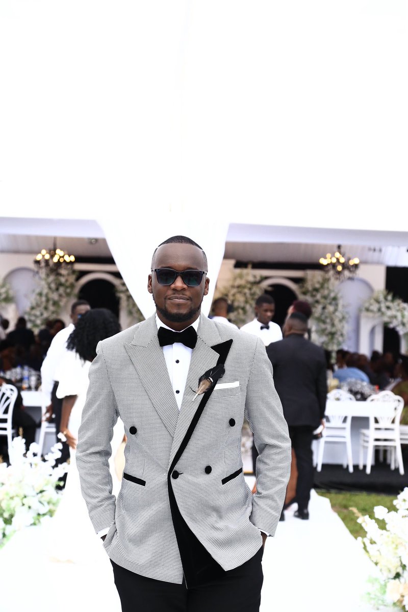 emeka_ug's tweet photo. My brother  @twineshots got married and I showed up like the Mc is supposed to do. I had a great time. Congratulations my people. 

Suit by @KhanaryNados 

📸 @RalerianJerry https://t.co/LxHyiqmB85