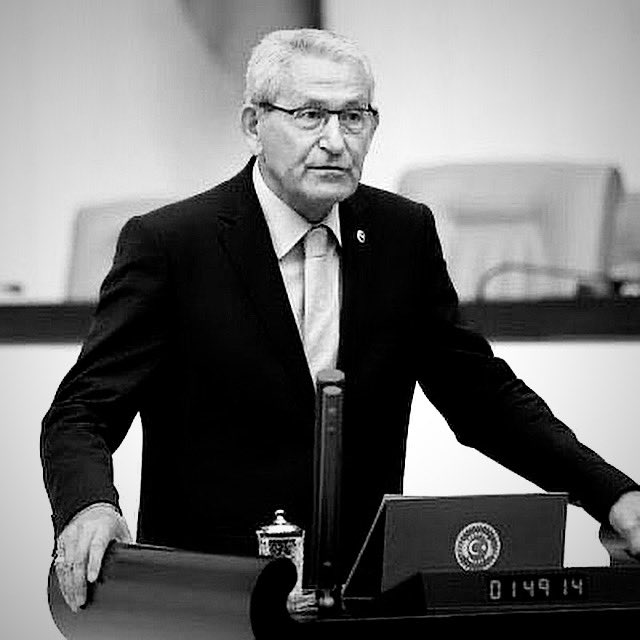 seref_arpaci's tweet photo. İyi bir hukukçu,
İyi bir iş insanı,
İyi bir siyasetçi,
Halk adamı, Kazım Arslan…

Cumhuriyet Halk Partisi Denizli Milletvekilimiz Kazım Arslan’ı aramızdan ayrılışının yıl dönümünde rahmet, minnet ve saygıyla anıyoruz.
Mekanı cennet olsun. https://t.co/G129ss61A7