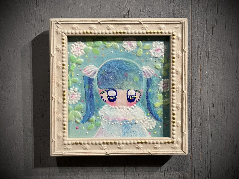 柴田紗奈『妖精』 サイズ(mm)：(額装)100×100 素材：アクリル絵具/岩