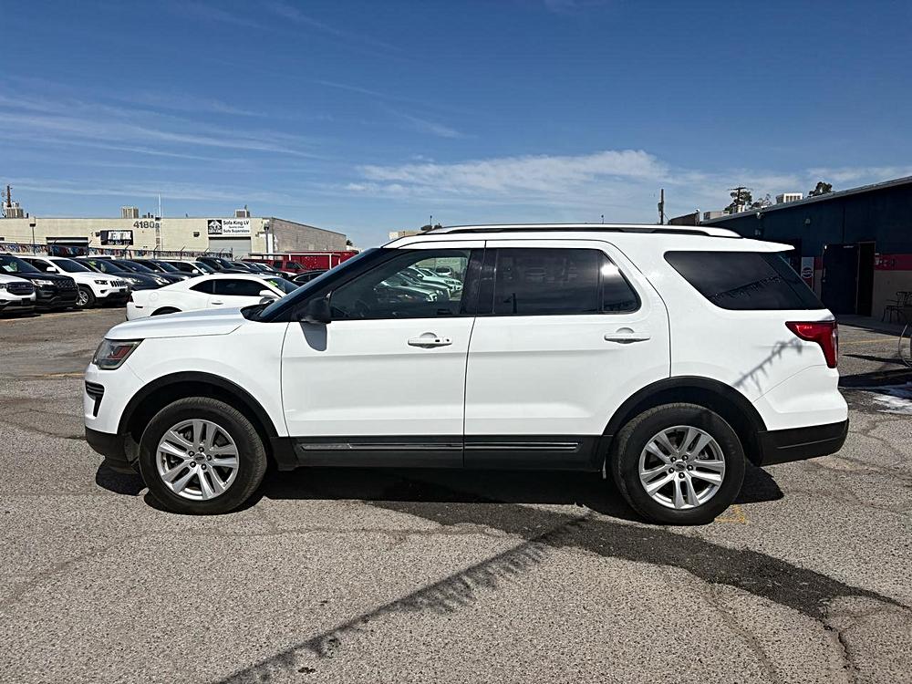 DesertAutoSales's tweet photo. 2018 Ford Explorer $10,999 https://t.co/QTpJAYZLNj