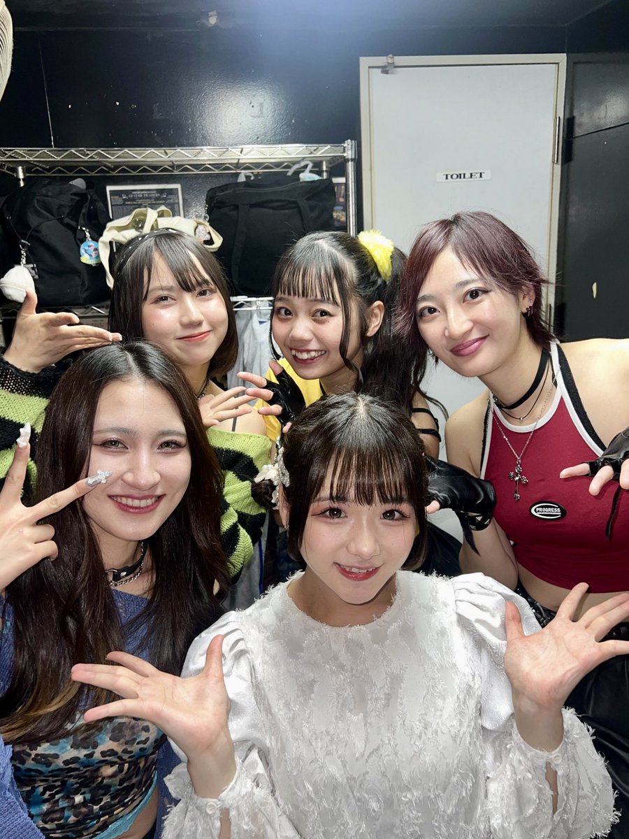 SUEKA_YAB's tweet photo. MOVE ON MUSIC!×新章 大阪☆春夏秋冬pre
『GEKIATSU』
ありがとうございましたー！！🙇‍♀️

久しぶりに会えた人いっぱいで幸せだったあ😌♡ｱﾘｶﾞﾄｳ

⚠️巻き込みリプ注意です!!!

#GEKIATSU https://t.co/Qbn02PRIY9