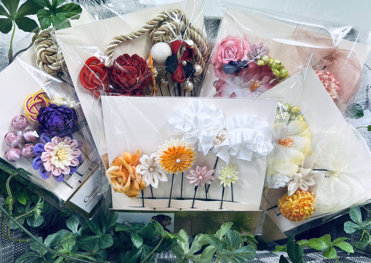 JOkitasenjyu's tweet photo. 6/12(金)〜6/30(火)の期間中、成人式お振袖
フルセットレンタルご契約で、髪飾りプレゼント🎁
是非この機会にご来店ください☺️
土日のご予約はお早めに😉

#ジョイフル恵利アウトレット　#ジョイフル恵利OUTLET
#ジョイフル恵利　#北千住　#振袖レンタル　#安い
#成人式　#髪飾り　#振袖コーディネート https://t.co/usFAZWx9i2