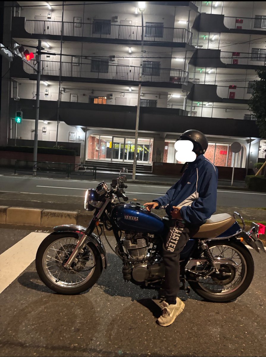 auvqph's tweet photo. 1年経ったから合法2ケツできるよう🏍️ https://t.co/tRo2L4ectC
