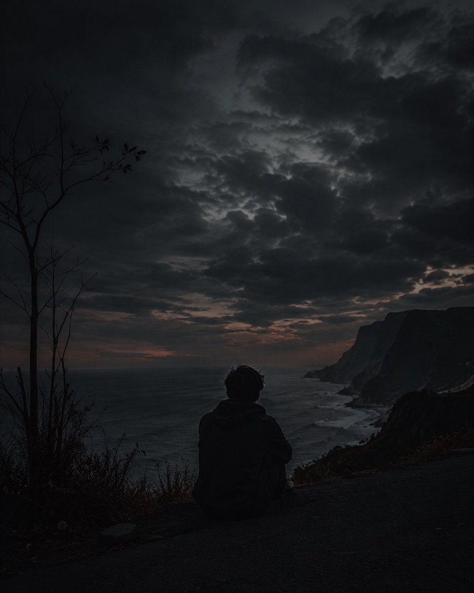 trapdaily0's tweet photo. Everything happens for a reason
But every reason has its season

Some people are lessons
Some opportunities are stepping stones.
Some struggles are preparation.

Not everything is meant to stay forever.
Sometimes its purpose is simply to change you.
Trust the season you’re in. 🌱 https://t.co/rEjyqzjiTz