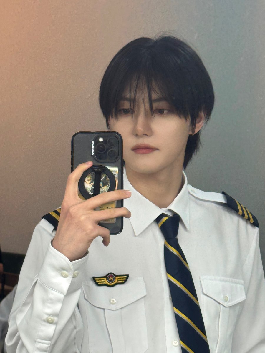 nkd_db's tweet photo. 아 승모 진짜 웃기네

친누나 매형 만나는 자리
진짜 ㅈㄴ 어색하다 < 진심 이 바이브➰ https://t.co/Kc4hfjQEAl