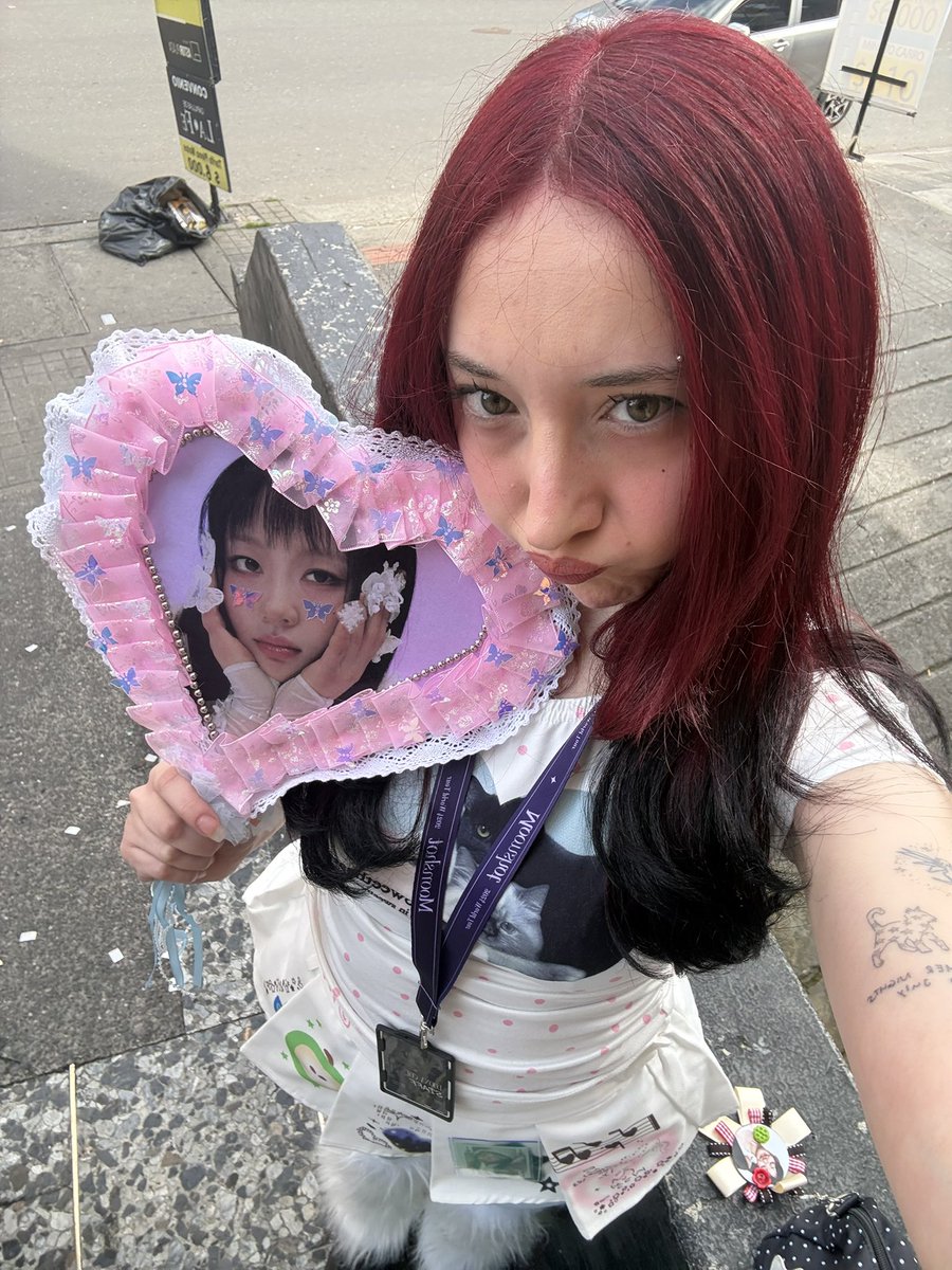 alien IS MEETING YVES TODAY tweet media