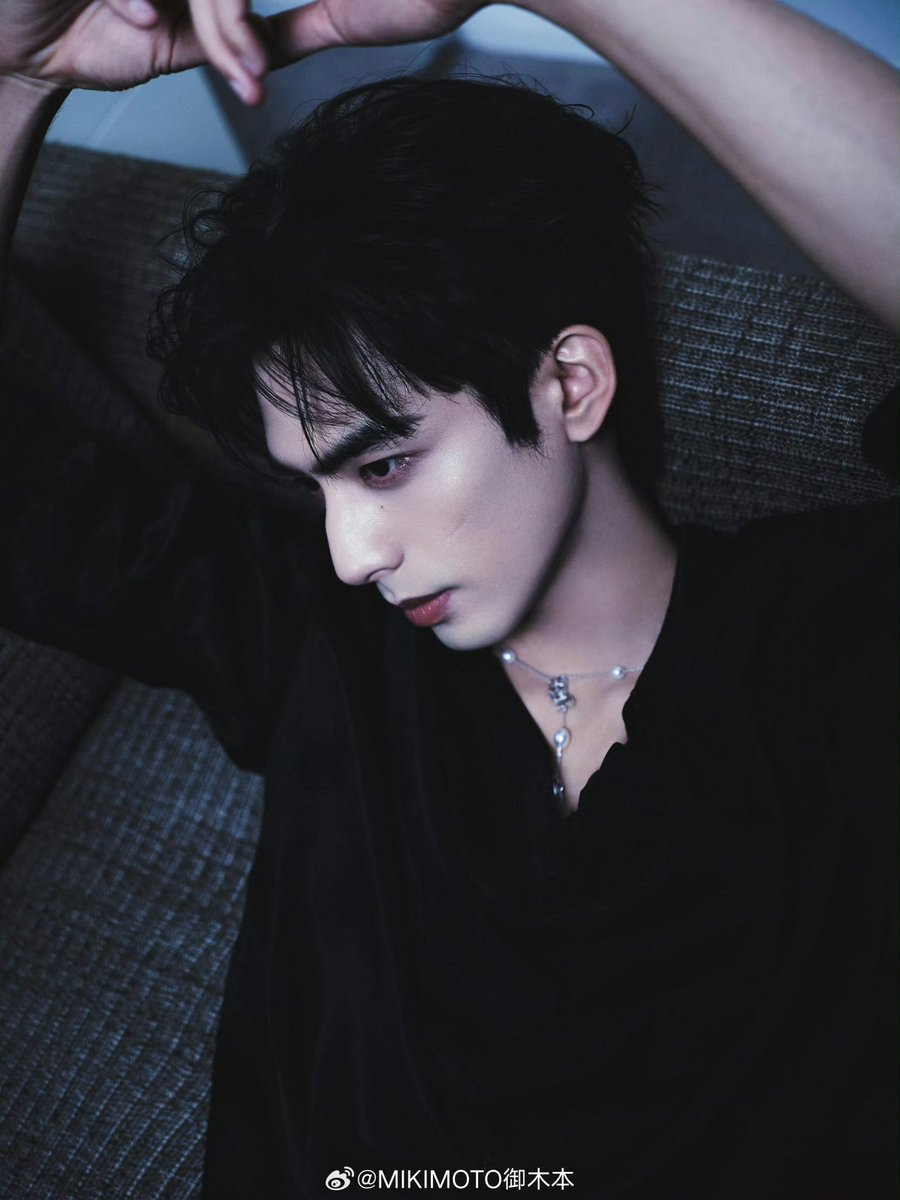 SWL99_update's tweet photo. [260607]

Mikimoto Weibo &amp; XHS Update 

Global Ambassador Song Weilong wears MIKIMOTO pearl jewelry while attending an event.

#SongWeilong #宋威龙 https://t.co/tcA0odpDsf