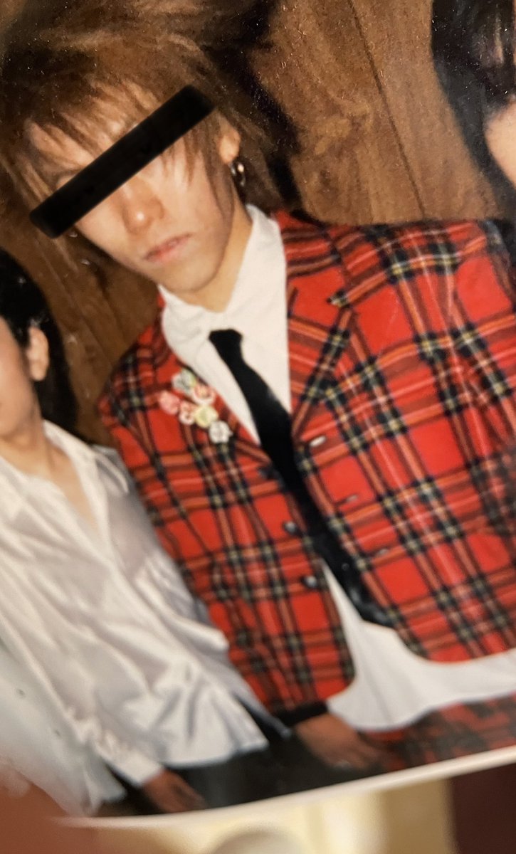BACH_SLEEPS's tweet photo. @4leaf_clover_69 下のボンテージパンツはライブでけっこう履いたね

上下で良く着てたのはM◯S◯Y時代 https://t.co/1V57hfyLBo