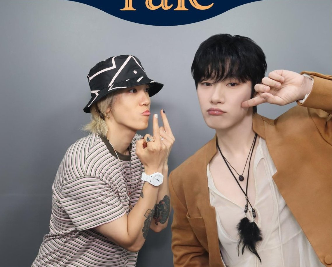 visuaLeader's tweet photo. no one loves ft members endearingly this much other than the band's leader https://t.co/hPd2jIcTOz