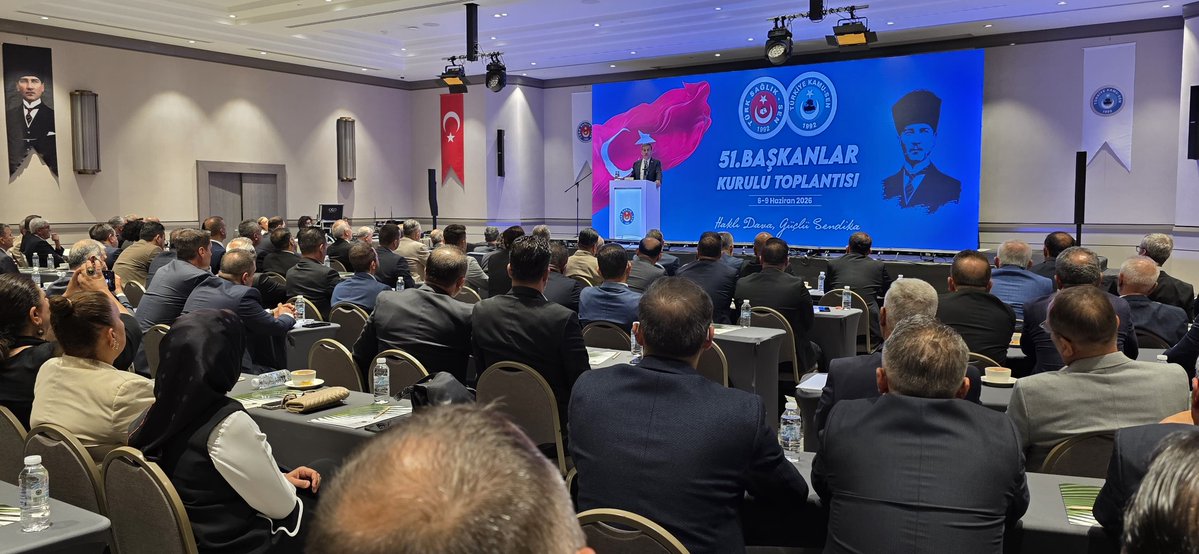 OnderKahveci's tweet photo. 📍 51. Başkanlar Kurulu Toplantımızda şube başkanlarımız ve il temsilcilerimizle bir aradayız.

2026 yılı yetki döneminin tamamlanmasının ardından gerçekleştirdiğimiz toplantımızda, hep birlikte değerlendirmelerde bulunarak önümüzdeki döneme ilişkin yol haritamızı belirleyeceğiz.

Büyük bir teşkilat, Güçlü bir aile ve Ortak hedeflere inanan ve kararlılıkla çalışan Türk Sağlık-Sen'lileriz.

Birlik ve beraberlik içerisinde, üyelerimizden aldığımız güçle sendikamızı daha ileriye taşıyacağız.

#BirlikteGüçlüyüz #GüçlüTeşkilat #SendikalMücadele