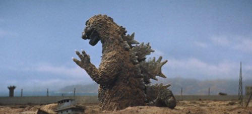 C7VkpgoDxL72026's tweet photo. モスラ対ゴジラのゴジラは、悪役として描かれている
前作のキングコング対ゴジラも同様に、ゴジラのテーマ曲が、本当にかっこいい
タワーや城を破壊するシーンも迫力があるし、特撮って感じがしてめっちゃ好き
モスゴジ のデザインもかっこいい‼️
＃ゴジラ
＃モスラ対ゴジラ https://t.co/lnS3M197Bq