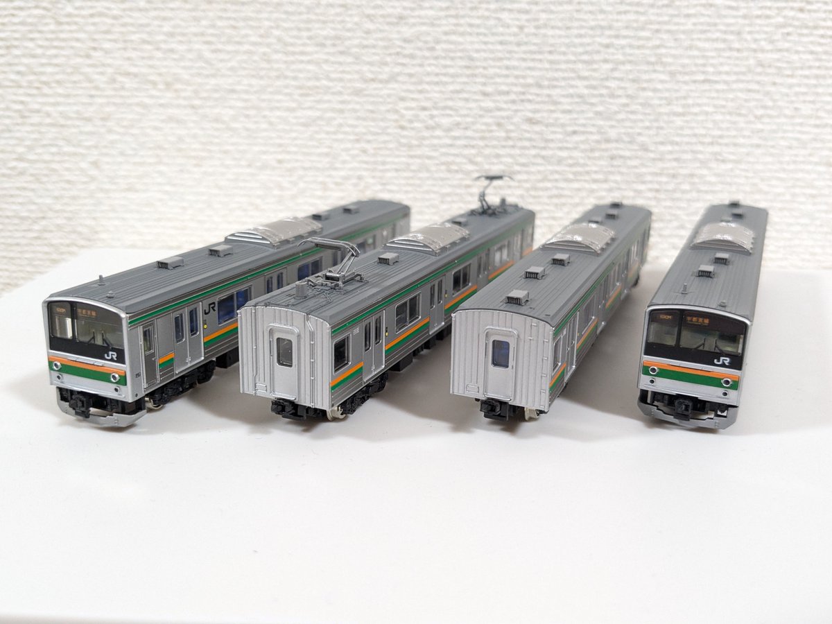 zakimiya1223's tweet photo. [完成報告]　205系600番台Y11編成
鉄コレベースに製作しました。KATOが出た今、何を今更な完成ですが、当時鉄コレY12が入手困難な時期にメルヘン顔宇都宮線をベースに作ったものです。制作意欲作が激落ちしたため、5年ほったらかしにしてました。詳細はALTにて。 https://t.co/w6LFJfha7K