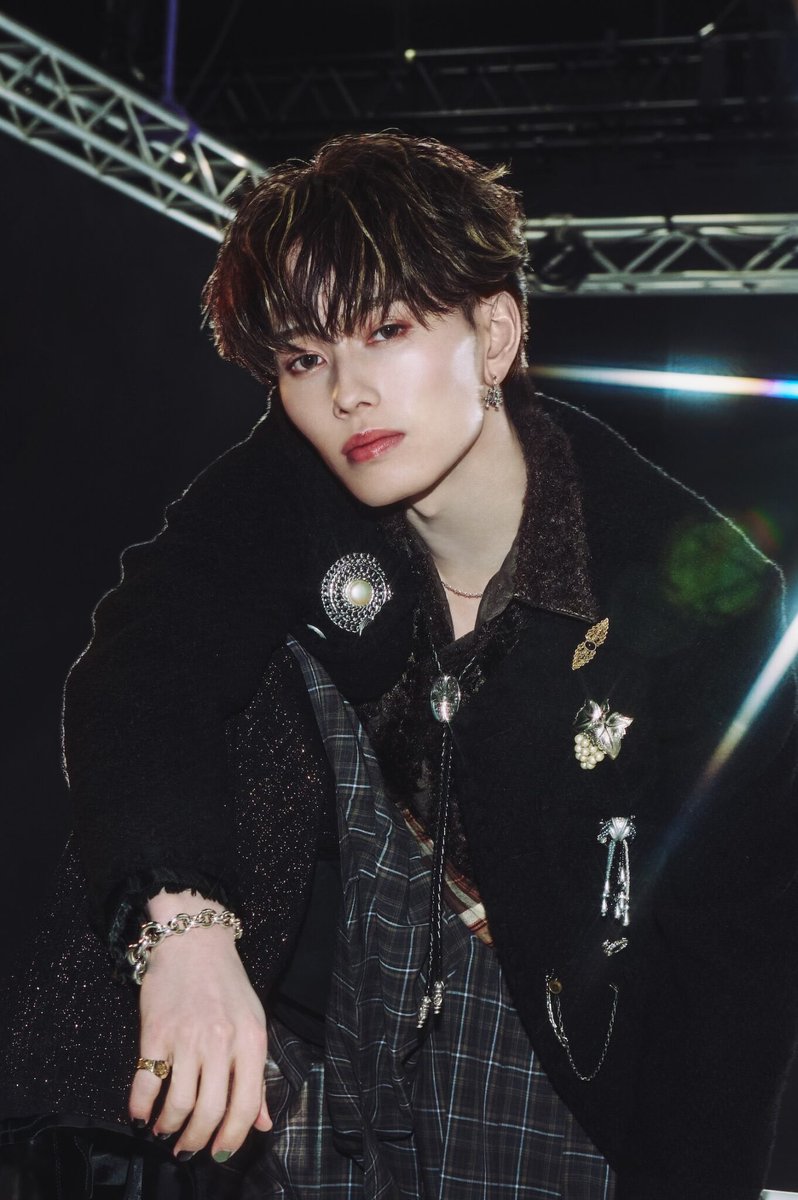 Emo_miu's tweet photo. ／
【#ICEx】
2ndアルバム「#FRESH!!」から
新曲『Retro Universe』初披露🧊✨
＼

超特急 #マサヒロ が振付を担当🚅🕺🤎

[▼詳細]
🔗https://t.co/TEfq56zrxo

@ICEx_official @sd_bt 
#超特急 #Emomiu https://t.co/3lTGaY3P3O