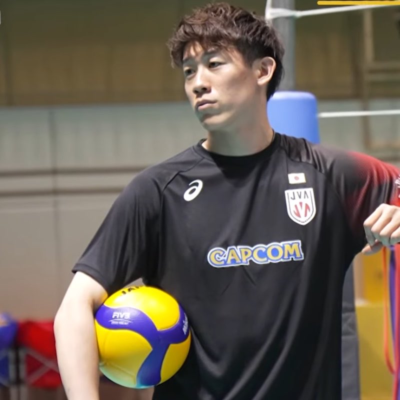 __captainyuki's tweet photo. i’m just saying,iba yung aura ni Yuki pag nasa NT siya. ang gwapo https://t.co/iGo2DtW0kG