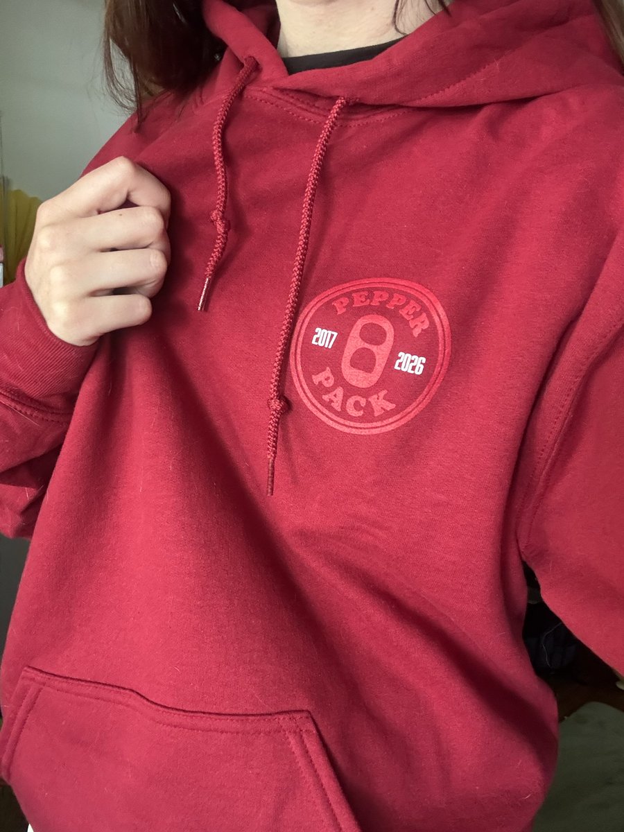 NoReallyICant's tweet photo. Pour one out for the #pepperpack homies @drpepper 😔✌️ thank you for the memories https://t.co/QE3dQebOPj