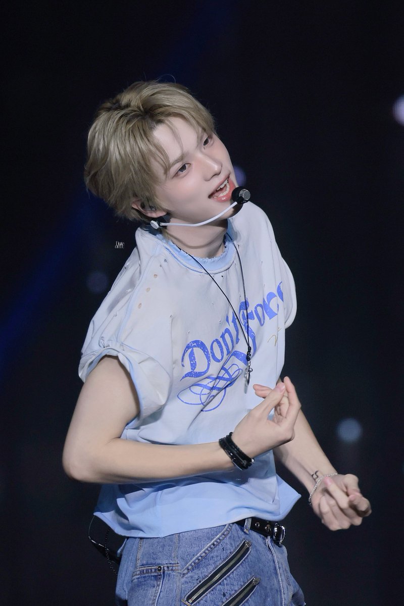 DoteonYU_TWS's tweet photo. 260607 위버스콘

#SHINYU #신유 #シニュ 
#TWS #투어스 https://t.co/R8GAJldu7X
