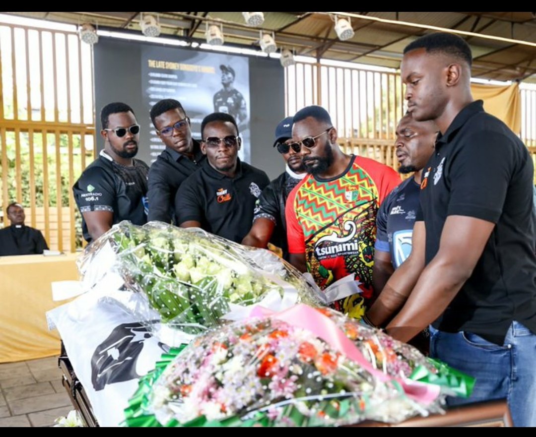 TechJoshpro's tweet photo. Last time we were here the  President @KagutaMuseveni said, 'an eye for an eye.' Those who contributed to his death should be arrested, tried in a public court, like Okello.@mkainerugaba @PoliceUg @Tom_Magambo https://t.co/ml6FgEAPIJ