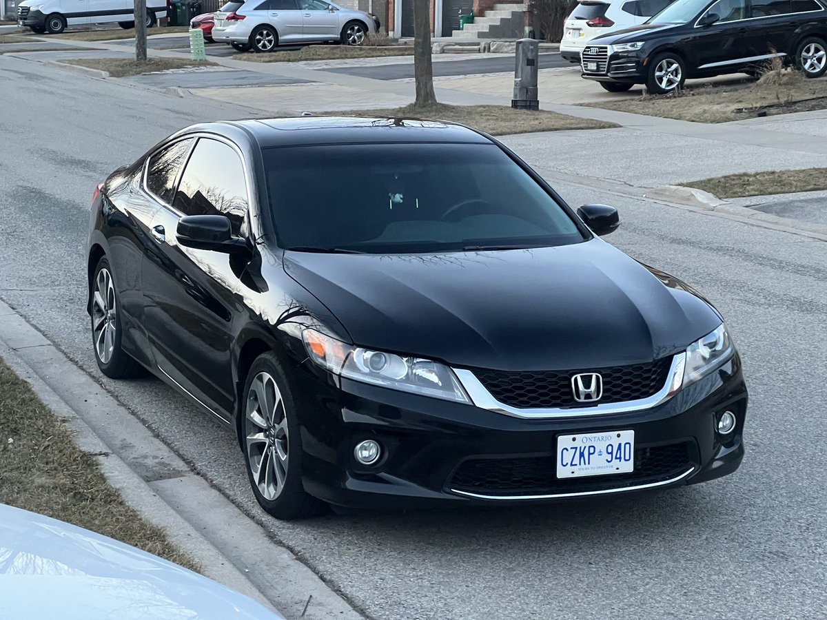 starshame's tweet photo. my feed is full of people talking abt used car prices, this thing cost me $4k canadian dollars off facebook marketplace https://t.co/AiSUC6qa6c