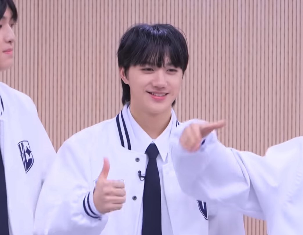 AGDBRASIL's tweet photo. #PARKYEONJUN nasceu no dia 22 de Agosto de 2007, coreano e participou do reality show Universe League.

#AGD #트친소 #mmetrainee https://t.co/sXkT51EIs3