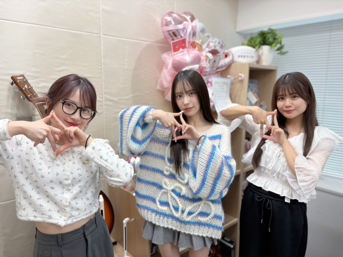 mirai_idol_tv's tweet photo. 今週のボトルキープソングは
River / AKB48
0秒前 / RE-GE
イチゴソーダ / RE-GE
TickTack / Next☆Rico

今週のボトルキープは
サントリー「黒烏龍茶」
でお届けしました!

那須ほほみさん、ありがとうございました✨

#MIRAI亭
#REGE https://t.co/KasLnLrRk8