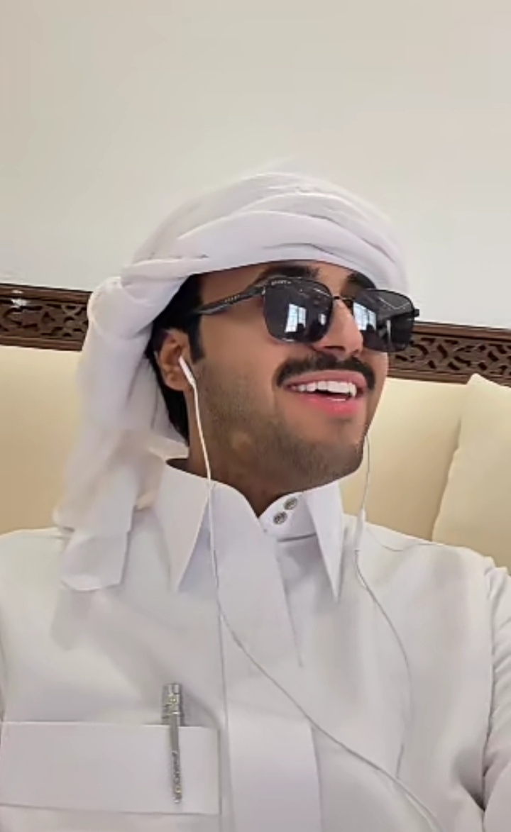danou86's tweet photo. ذا نقطة من نقاط حرف الثاء بكلمة بث ولا اقولكم سنابه  🙄😂😂
لا تتحسفو مافيه شي فاتكم https://t.co/WhuzQ2oj18