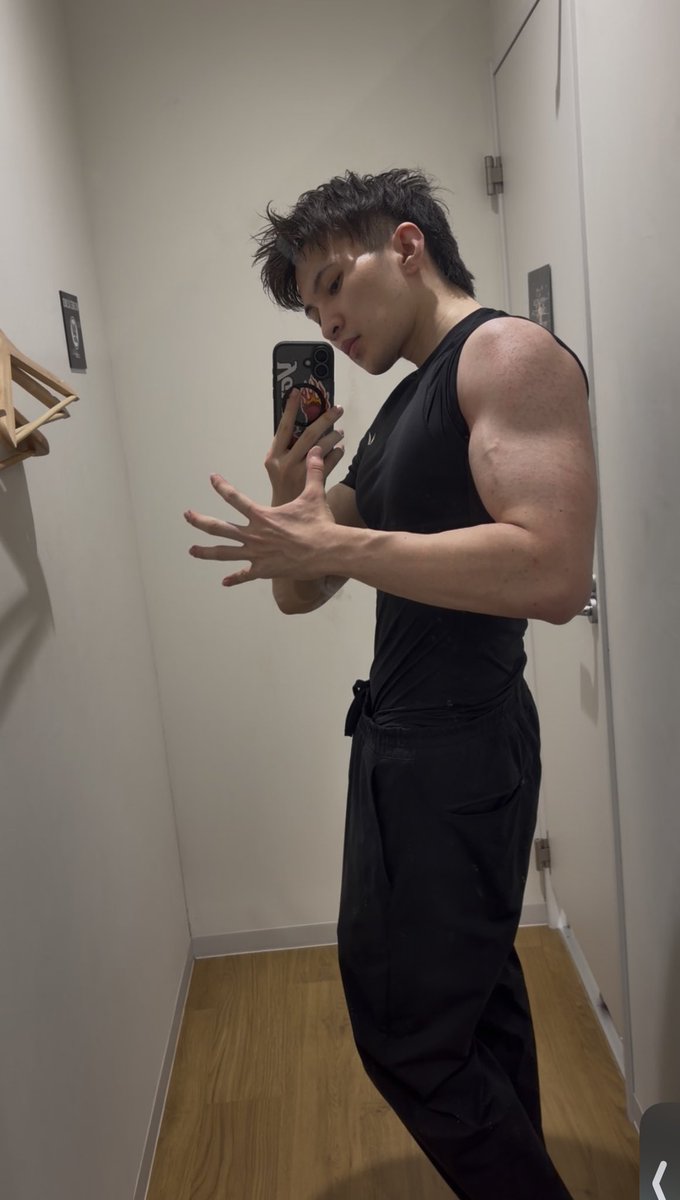Solomon_ow's tweet photo. 生存報告photo dump https://t.co/UvlON3T4PH