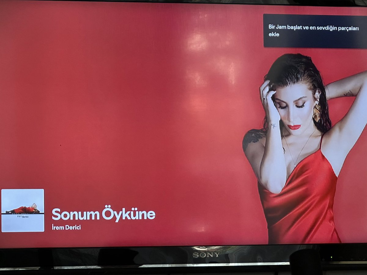 BarbarossaBarbo's tweet photo. @iremderici Ablam şu televizyondan spoti açınca çıkan resmi de güncelle be bi zahmet. Şöyle albüm çekimlerinden fiyakalı bi fotoğraf gelse keşke şuraya. İçimiz açılsa. 👌 https://t.co/lcfz6QBkoj