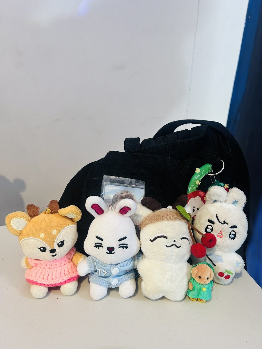 joshuist's tweet photo. nice to meet you @softcommand_ and your ate and your super cute babies!!! thank you din po sa freebies yippee ❤️ https://t.co/YIp5zzO0iP