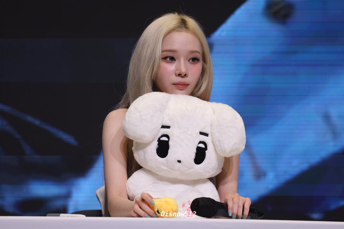 disnow512's tweet photo. 260607 귀여웡😭

#WINTER #윈터
#aespa #에스파 https://t.co/n5KJ28hoL3